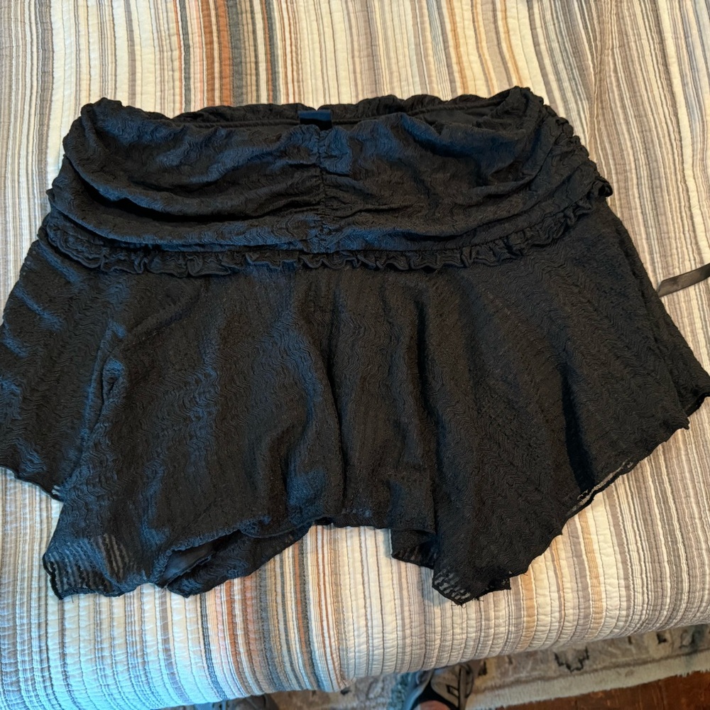 Black mesh Abercrombie skirt with liner